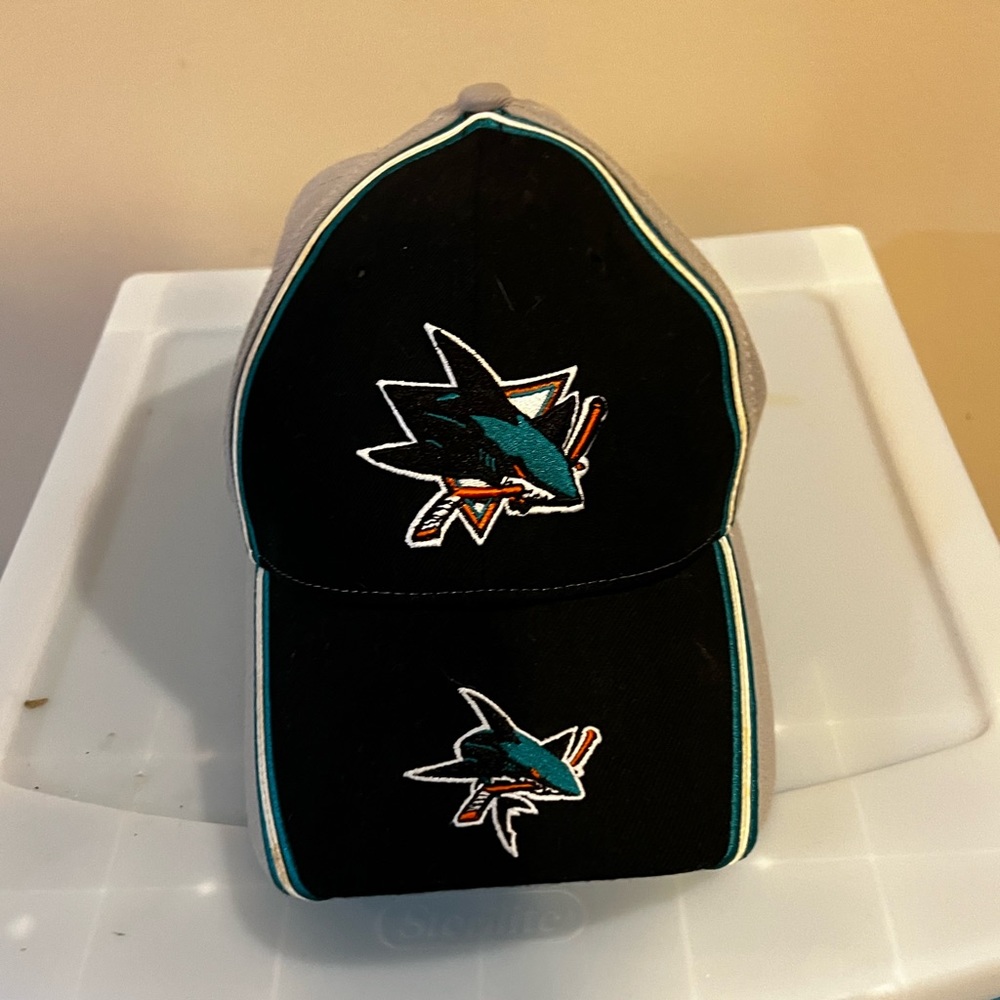 San Jose Sharks “New ERA FITS" NHL baseball cap hat, black/grey